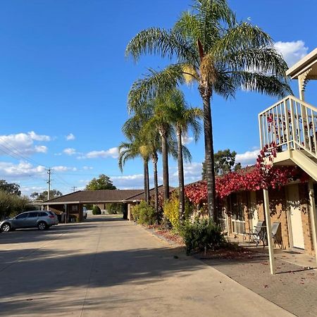 Darling Junction Motor Inn Wentworth ภายนอก รูปภาพ