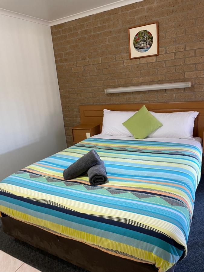 Darling Junction Motor Inn Wentworth ภายนอก รูปภาพ