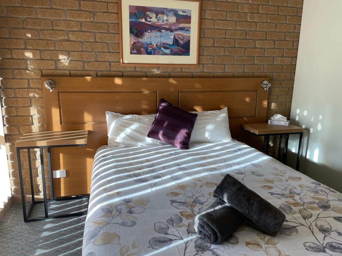 Darling Junction Motor Inn Wentworth ภายนอก รูปภาพ